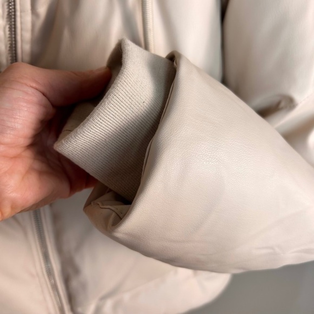 Zara Puffer Jacket XS Beige Faux Leather Quilted Hooded BLOGGER FAV Cropped‎ NEW - Picture 9 of 12